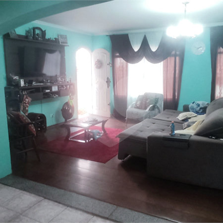 Sobrado à venda com 4 quartos em Vila Medeiros, São Paulo, SP