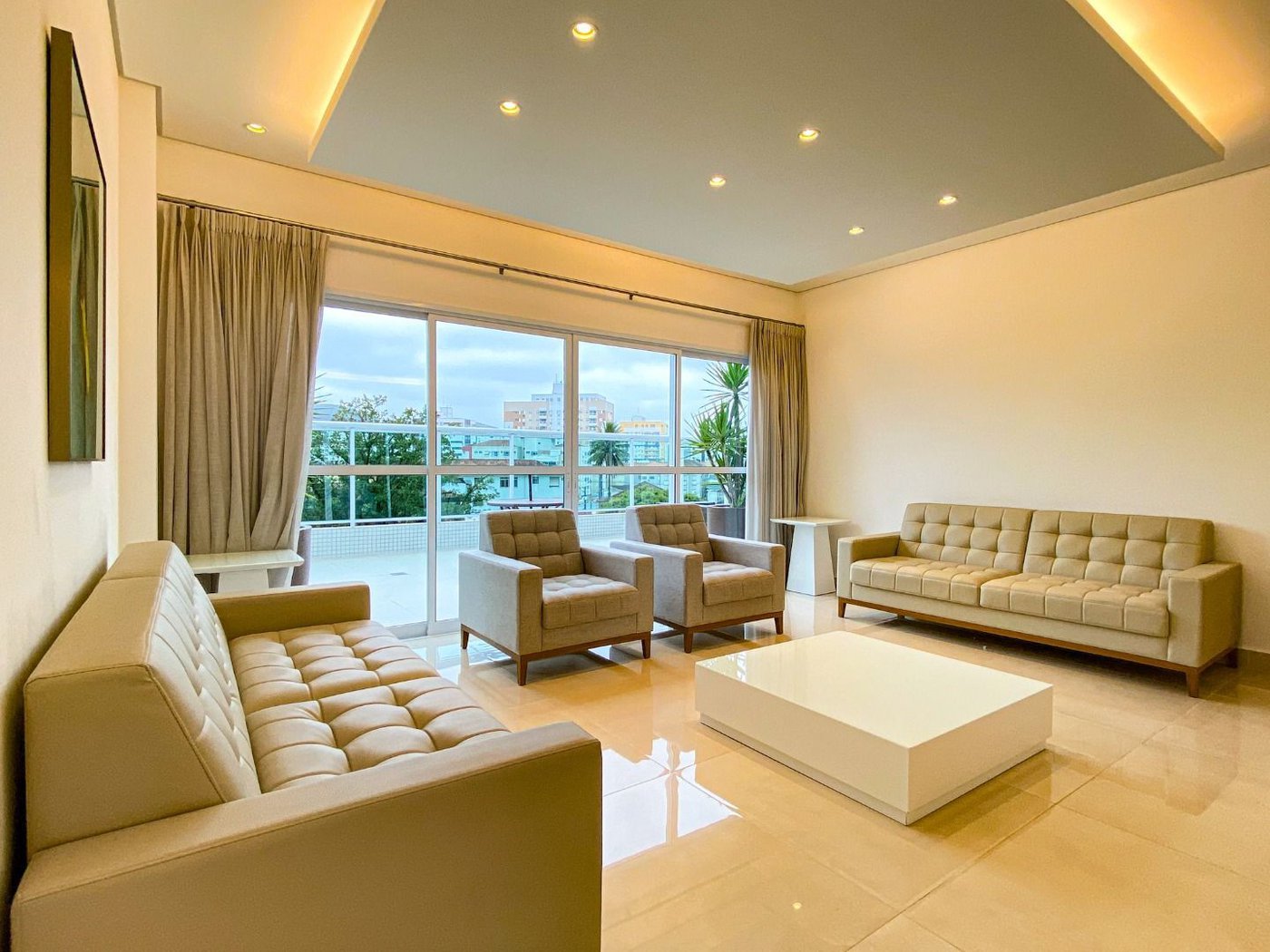 Apartamento com 2 dormitórios para alugar, 76 m² por R$ 7.000,00/mês - Gonzaga - Santos/SP