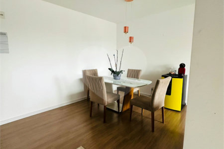 Apartamento à venda com 3 quartos, sendo 1 suíte,  em Vila Andrade, São Paulo, SP