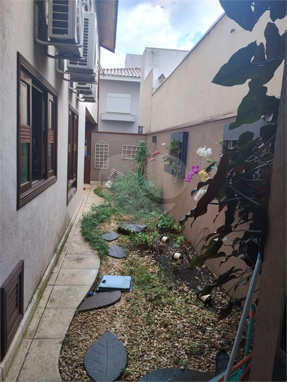 Casa à venda com 5 quartos, sendo 4 suítes, no condomínio Santa Teresa, Jundiaí - SP