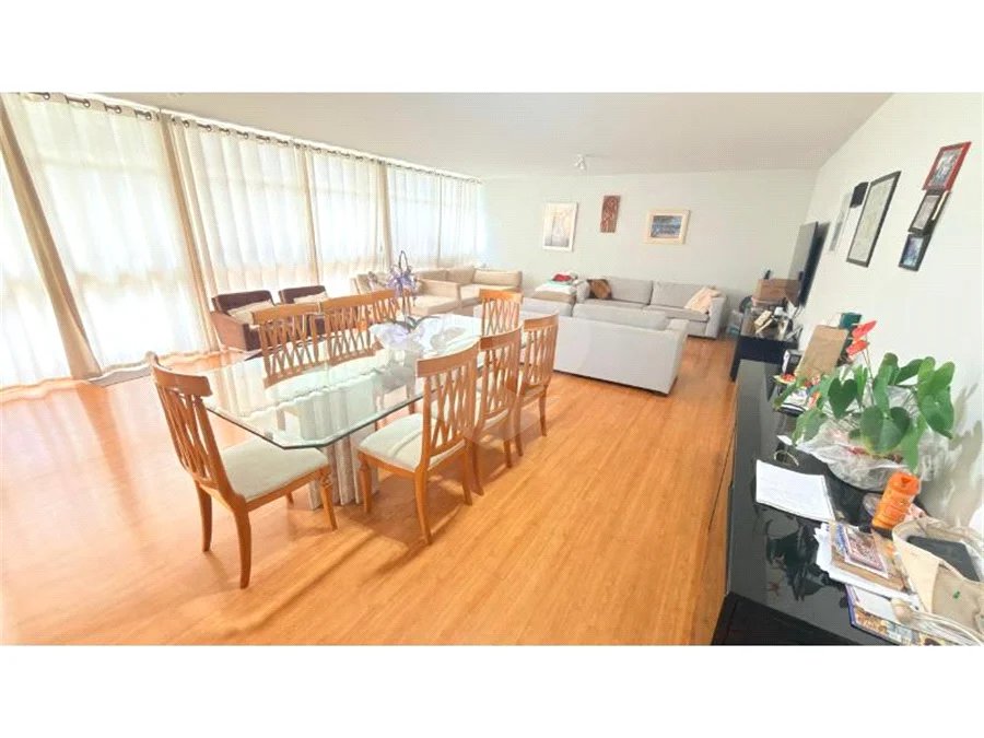Casa à venda com 4 quartos, sendo 3 suítes, em Santana, São Paulo, SP