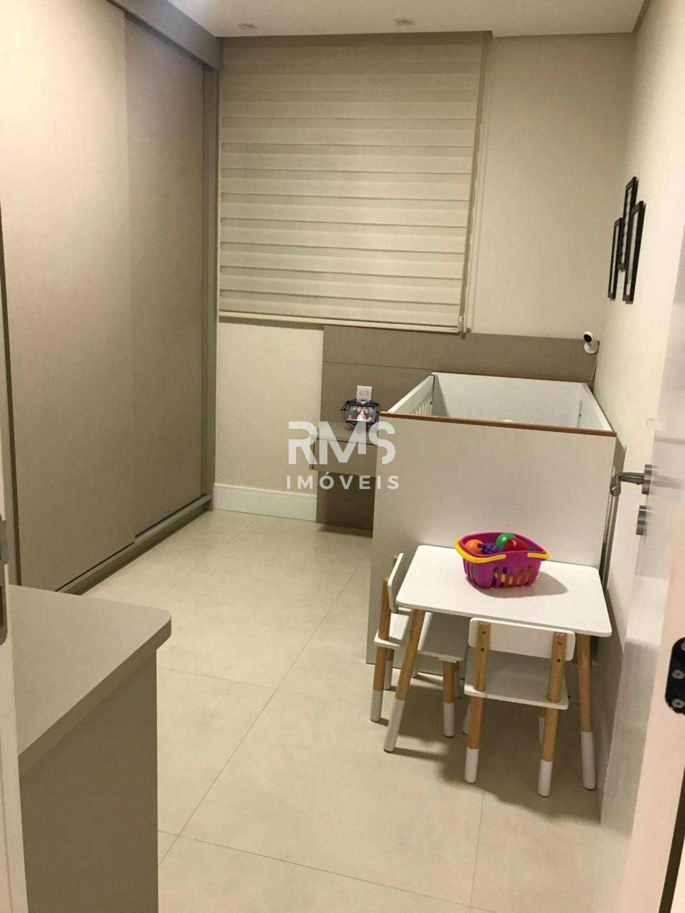 Belíssimo à venda com 3 quartos, sendo 1 suíte, no condomínio Residencial Ilhas Mediterrâneo, Itu - SP