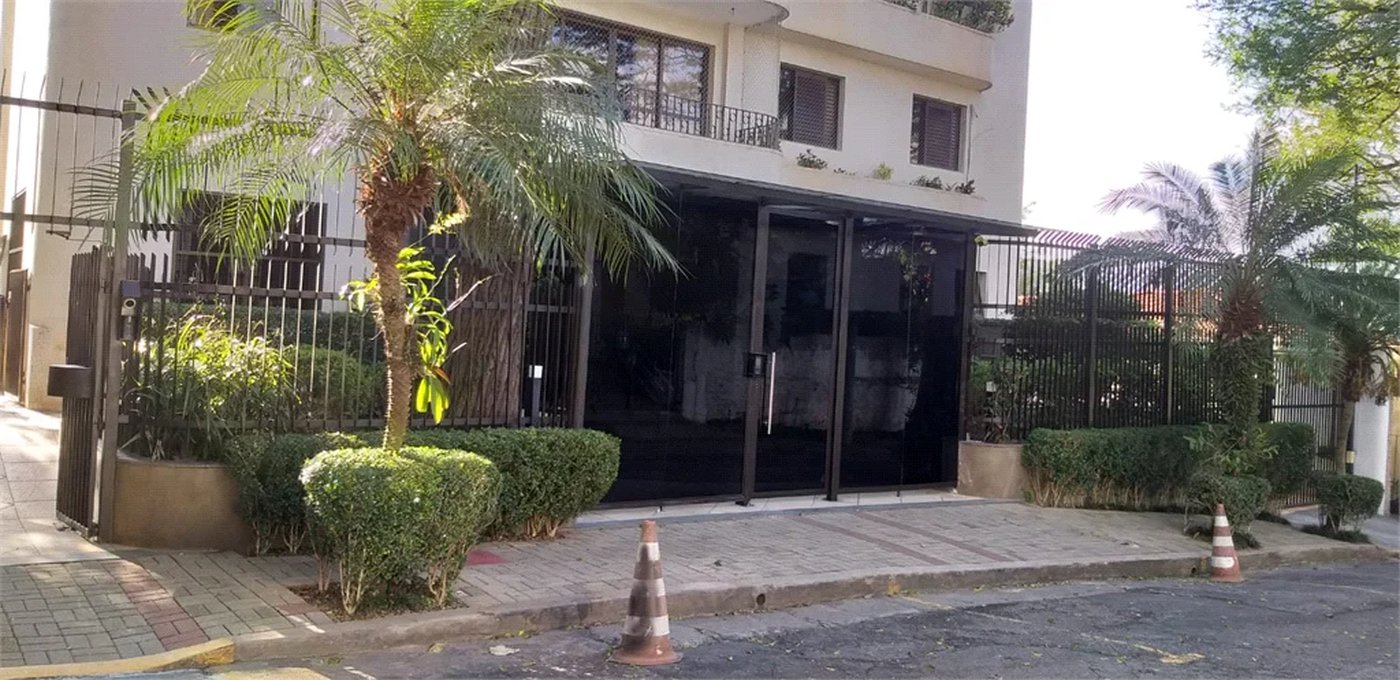 Apartamento à venda com 4 quartos, sendo 2 suítes,  em Jardim Trussardi, São Paulo, SP