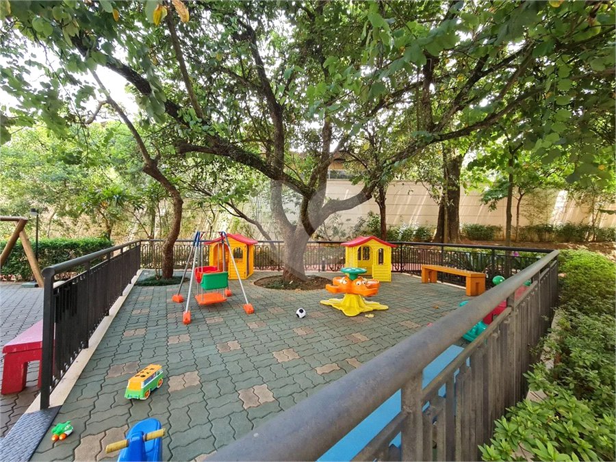 Apartamento à venda com 3 suítes em Jardim Marajoara, São Paulo, SP