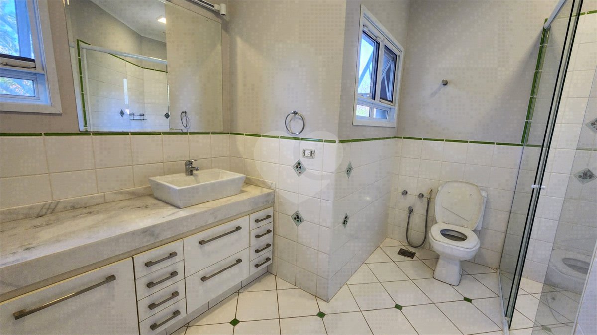 Casa à venda ou para alugar com 5 suítes no condomínio Residencial Jardim Primavera, Louveira - SP