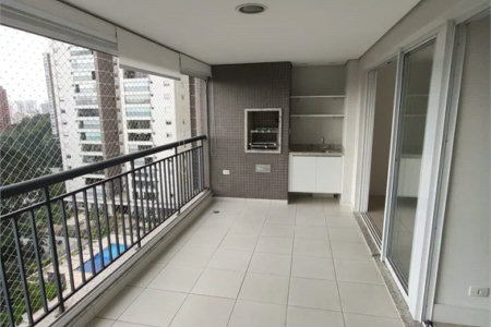 Apartamento à venda ou para alugar com 3 quartos, sendo 1 suíte, em Parque Reboucas, São Paulo, SP