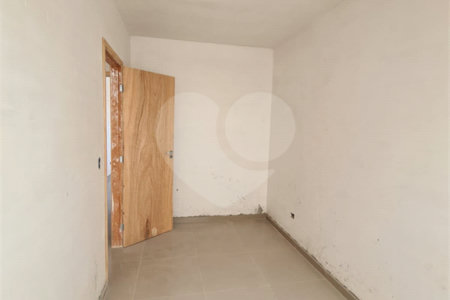 Sobrado à venda com 3 quartos, sendo 1 suíte, em Vila Gomes, São Paulo, SP