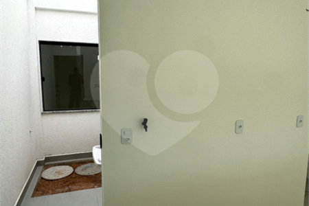 Casa à venda com 2 quartos, sendo 1 suíte, no condomínio Parque Guará, Rio de Janeiro - RJ