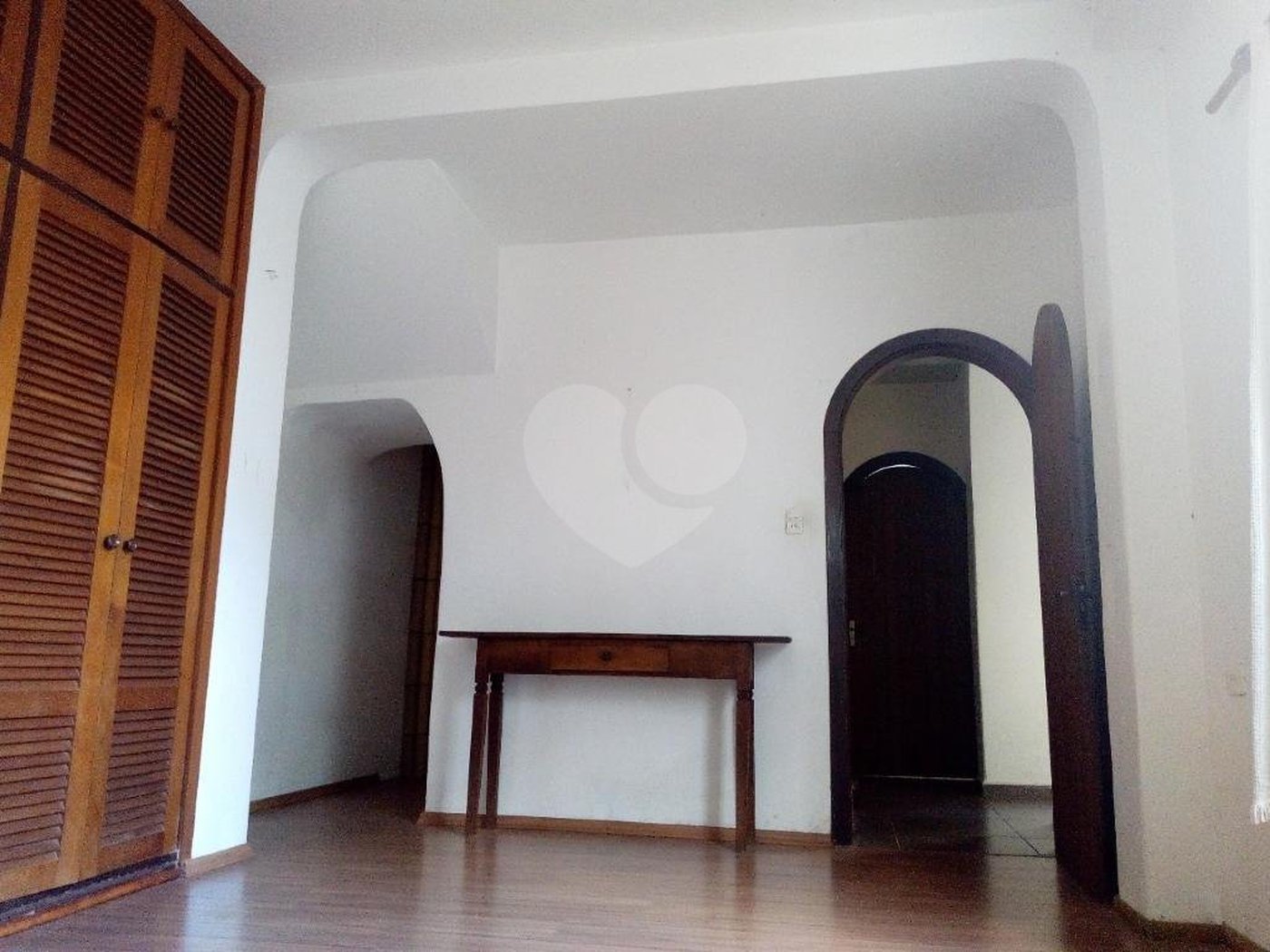 Casa à venda com 6 quartos, sendo 3 suítes,  em Brooklin Paulista, São Paulo, SP