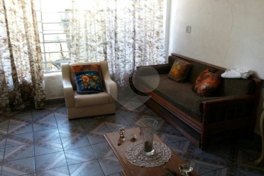 Sobrado à venda com 2 quartos em Tremembé, São Paulo, SP