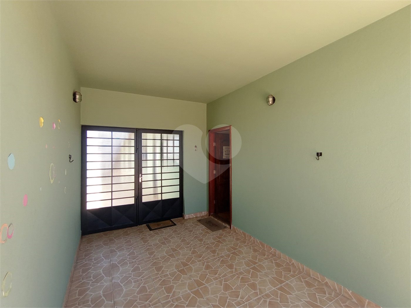 Casa à venda com 3 quartos, sendo 1 suíte, em Jardim Vieira de Moraes, Itapetininga, SP