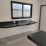 Casa à venda com 3 suítes no condomínio Santa Isabel I, Louveira - SP