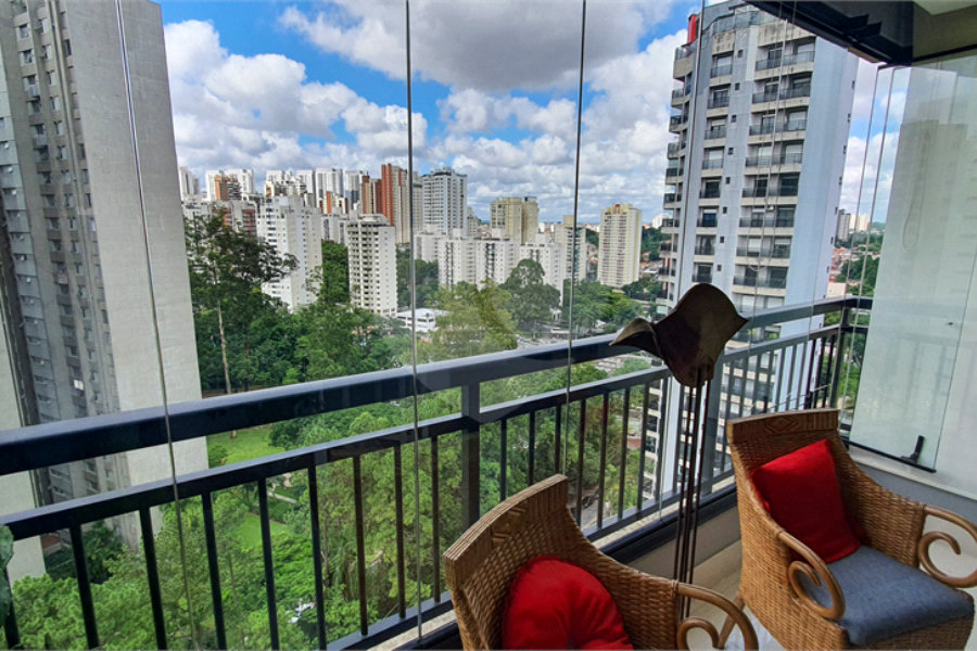 Apartamento à venda com 3 suítes em Morumbi, São Paulo, SP