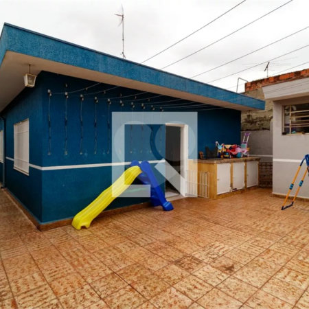 Casa à venda com 4 quartos, sendo 1 suíte,  em Vila Constança, São Paulo, SP