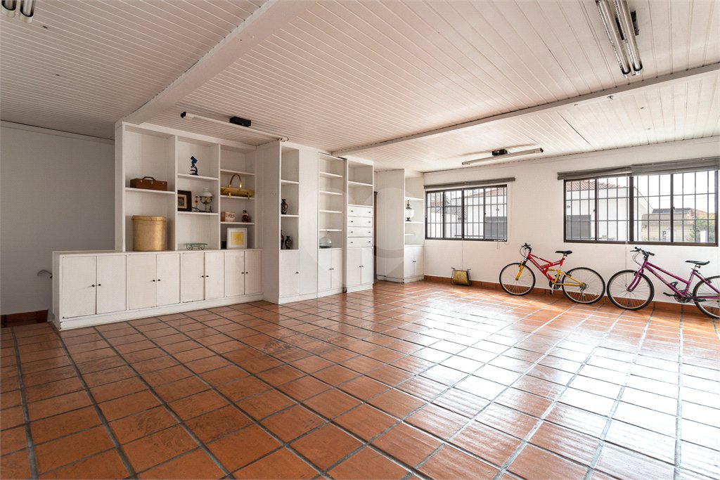 Casa à venda com 4 quartos, sendo 3 suítes, em Vila Mariana, São Paulo, SP