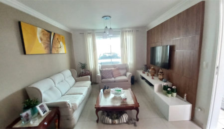 Casa à venda com 3 suítes em Jardim Trussardi, São Paulo, SP