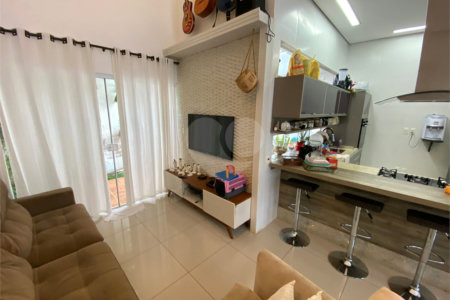 Casa térrea no Samambaia.