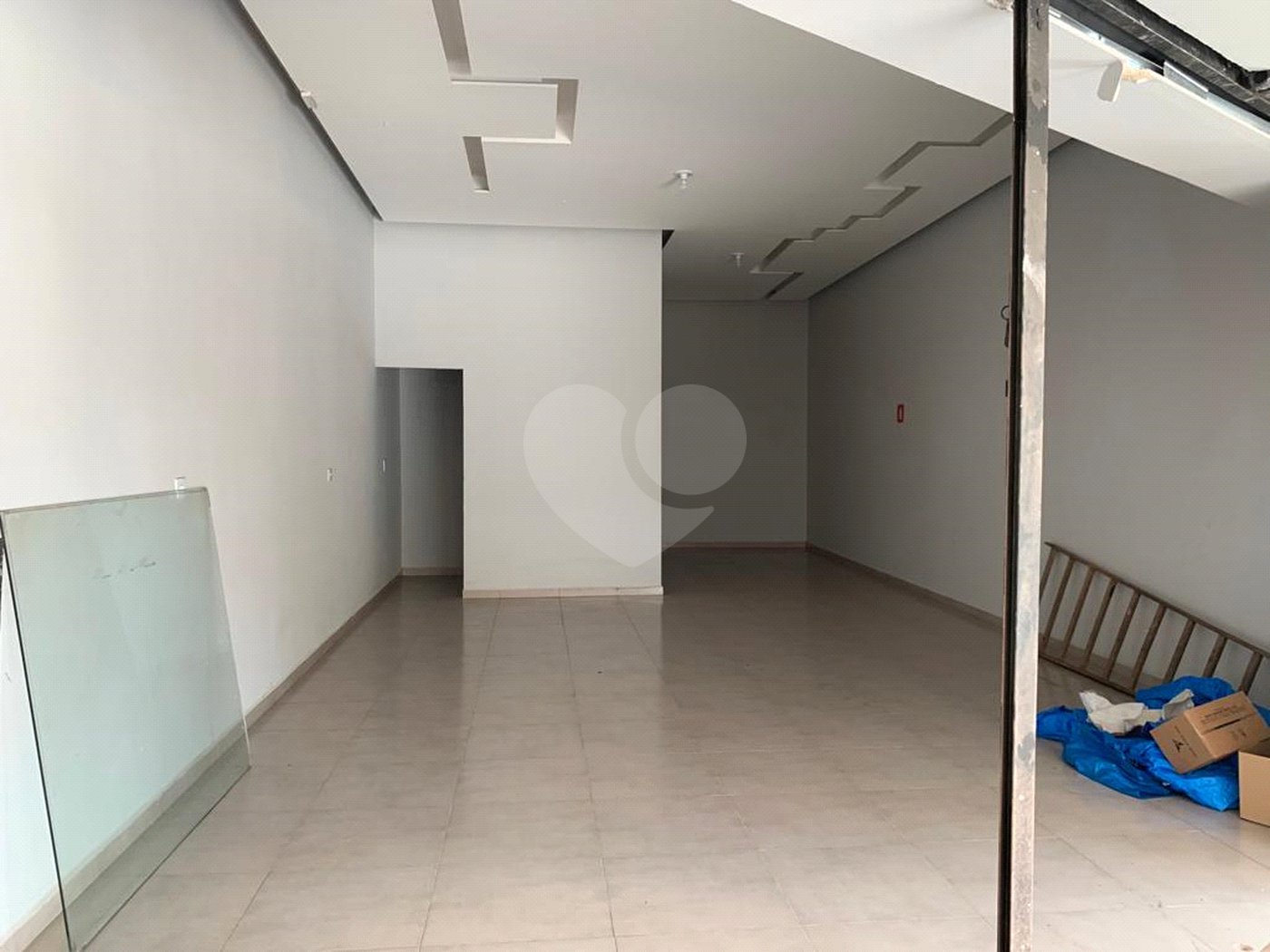 Salão Comercial 150m² na Lucas Nogueira Garcez - Atibaia - SP