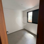 Apartamento com 80,66m², 2 dormitórios, 1 vaga, à venda no Parque Erasmo Assunção em Santo André.