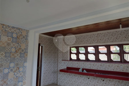 Casa à venda com 5 quartos, sendo 3 suítes, em Vila Verde, Armação dos Búzios, RJ