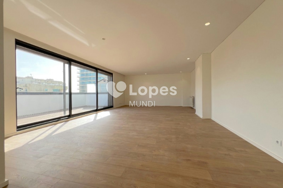 APARTAMENTO RESIDENCIAL em Porto - PT, Matosinhos