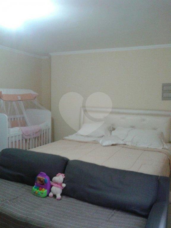 Sobrado à venda com 5 quartos, sendo 4 suítes, em Horto, São Paulo, SP
