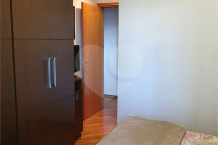 Apartamento à venda com 3 quartos, sendo 1 suíte, em Vila Paulicéia, São Paulo, SP