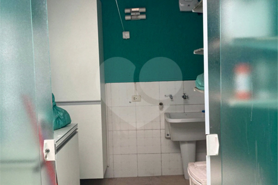Sobrado à venda com 3 quartos, sendo 1 suíte, em Vila Constança, São Paulo, SP