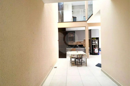 Sobrado à venda com 3 quartos, sendo 1 suíte,  em Residencial Jardim Nathália, Sorocaba, SP