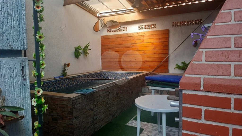 Sobrado à venda com 3 quartos, sendo 1 suíte, em Tremembé, São Paulo, SP