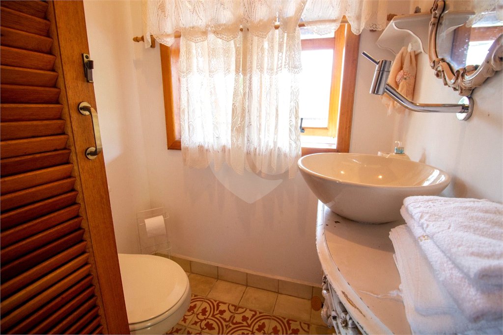 Sítio à venda com 7 quartos, sendo 6 suítes, no Centro (são João Novo), São Roque, SP