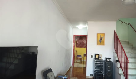 Sobrado à venda com 3 quartos em Vila Irmãos Arnoni, São Paulo, SP