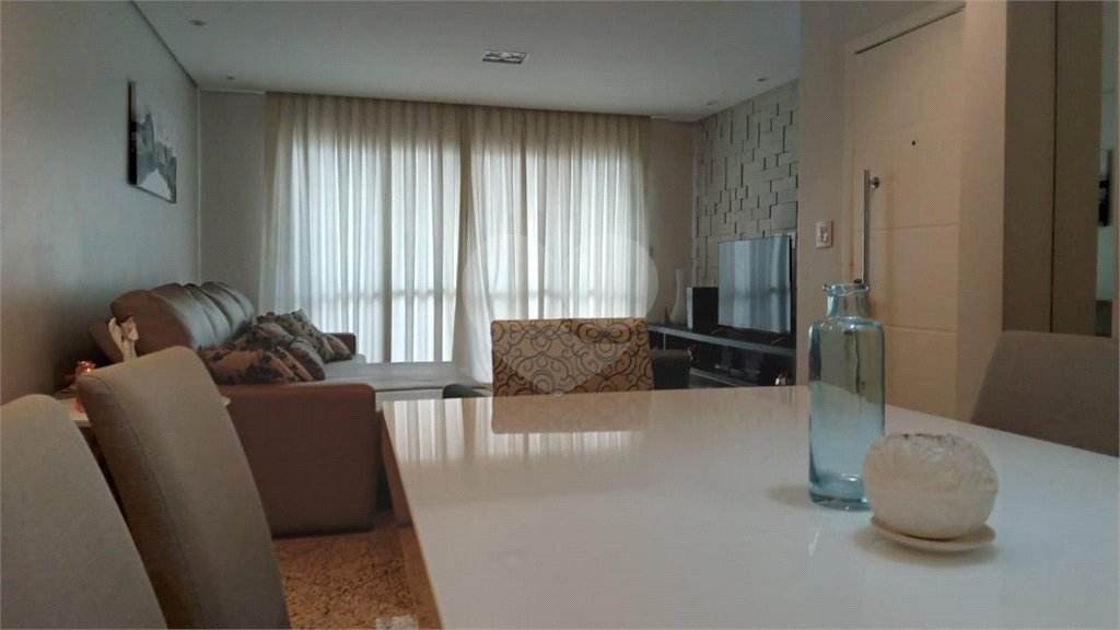 Apartamento à venda com 3 quartos, sendo 1 suíte, em Parque Novo Mundo, São Paulo, SP