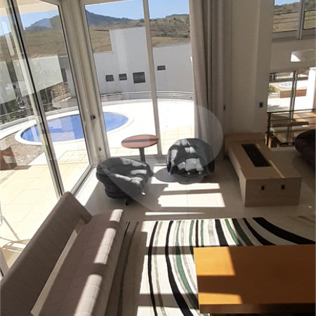 Casa à venda com 5 suítes em Tanque, Atibaia, SP
