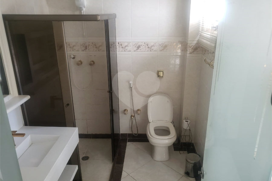 Sobrado à venda com 4 quartos, sendo 2 suítes,  em Tremembé, São Paulo, SP