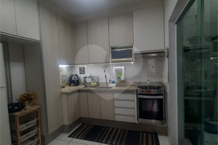 Casa à venda com 3 quartos no condomínio Pedro Voss, São Paulo - SP