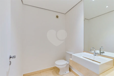 Apartamento à venda ou para alugar com 4 suítes em Alto da Boa Vista, São Paulo, SP