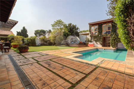 Casa de Vila à venda com 4 suítes em Jardim Hípico, São Paulo, SP