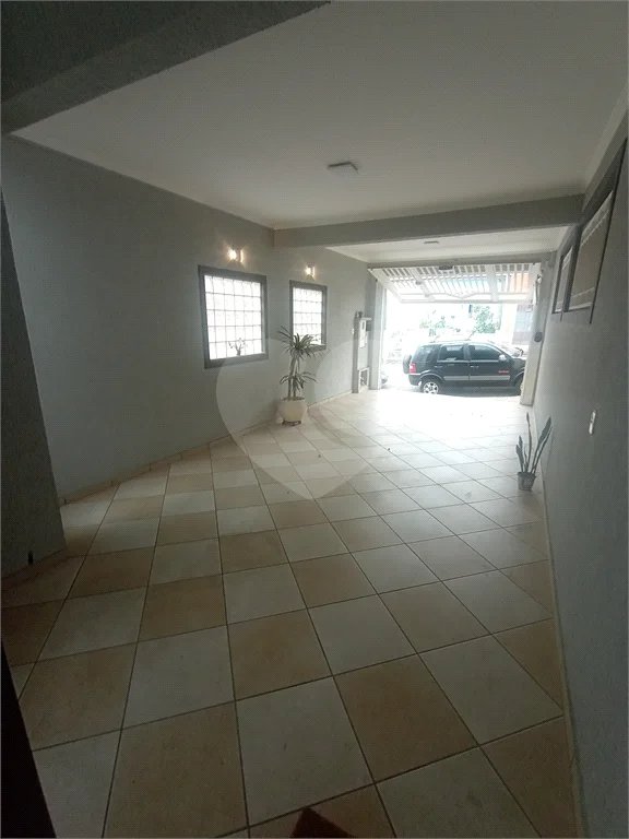 Sobrado à venda com 3 quartos, sendo 1 suíte, em Vila Gustavo, São Paulo, SP