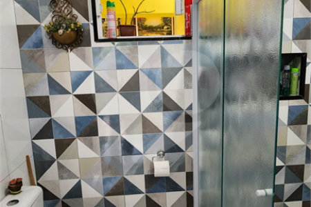 Sobrado à venda com 4 quartos, sendo 1 suíte, em Vila Romão, Salto, SP