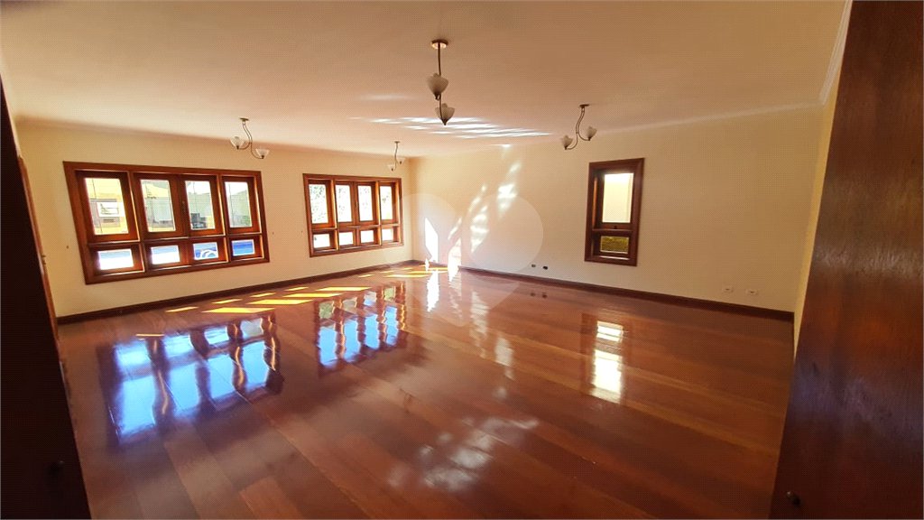Casa à venda com 4 quartos, sendo 3 suítes, em Interlagos, São Paulo, SP