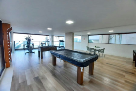 Apartamento Residencial à venda, Pitangueiras, Guarujá - AP0136.