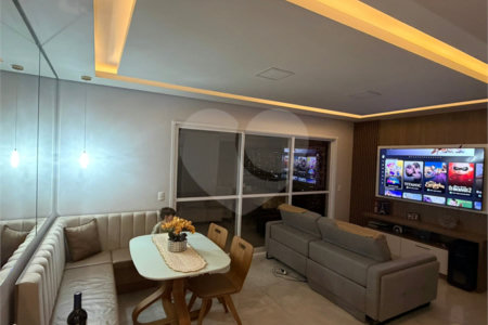 Apartamento à venda com 3 quartos, sendo 1 suíte, em Tatuapé, São Paulo, SP