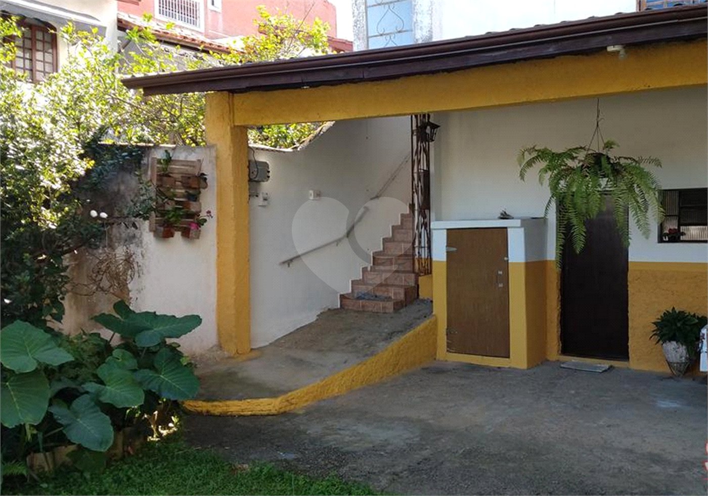 Sobrado à venda com 4 quartos, sendo 2 suítes, em Tremembé, São Paulo, SP