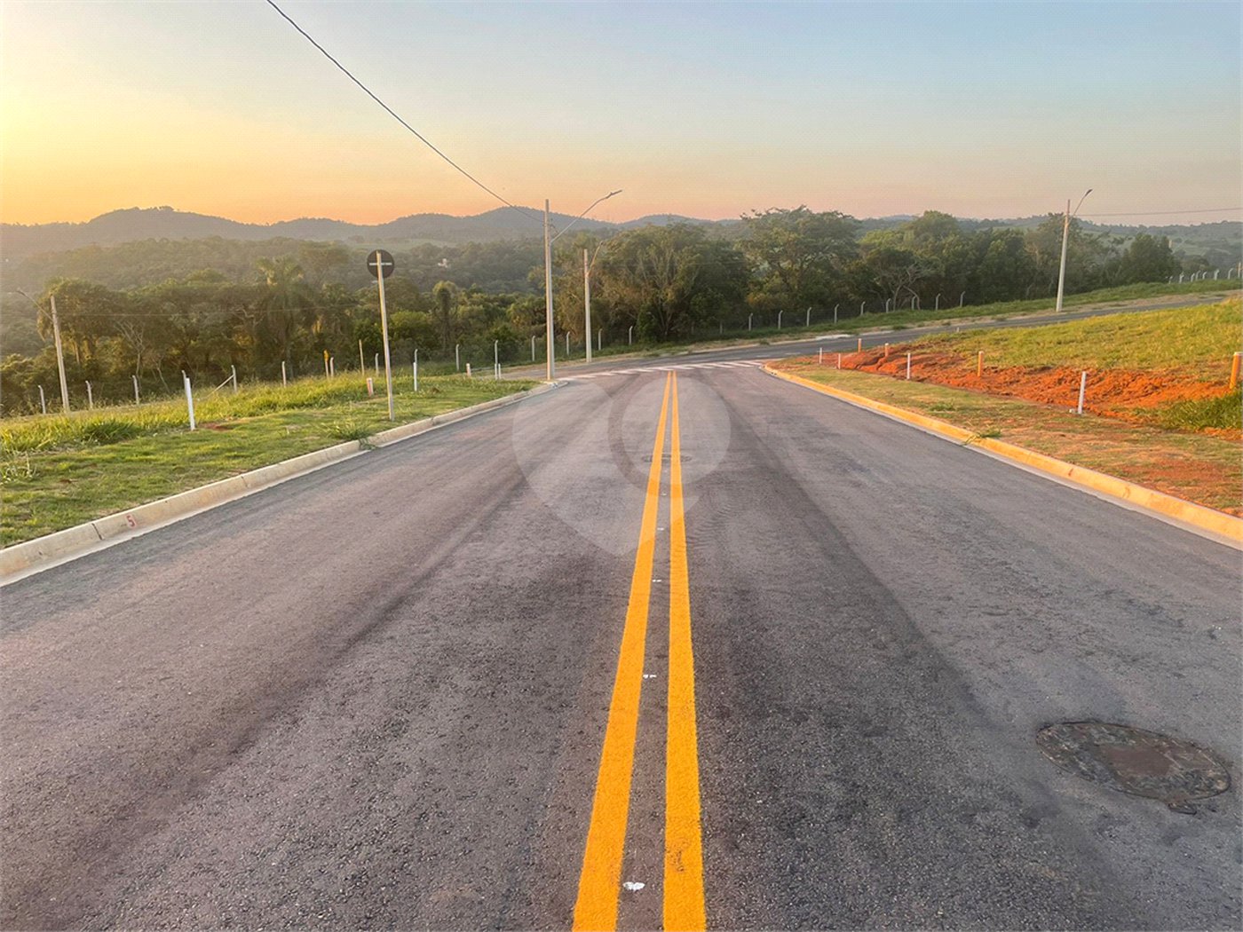 Terreno à venda no condomínio Elementum, Atibaia - SP