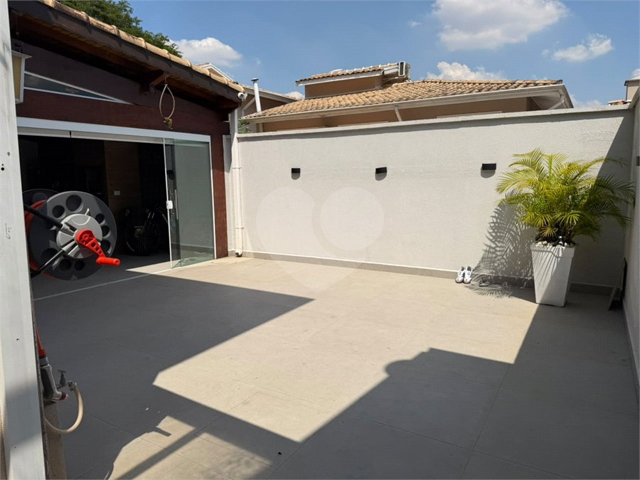 Casa à venda com 4 quartos, sendo 3 suítes,  no condomínio The House, São Paulo - SP