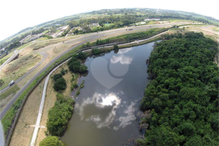 Casa à venda com 4 suítes no condomínio Jardins D'icaraí, Salto - SP