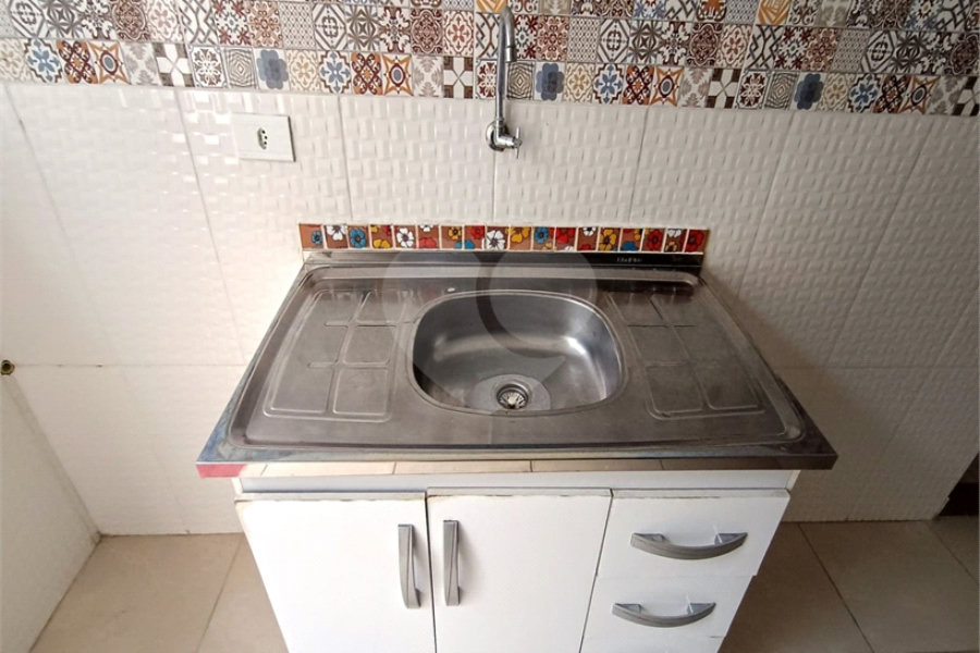 Casa para alugar com 1 quarto no condomínio Cond R Claudio Rodrigues Lopes, São Paulo - SP