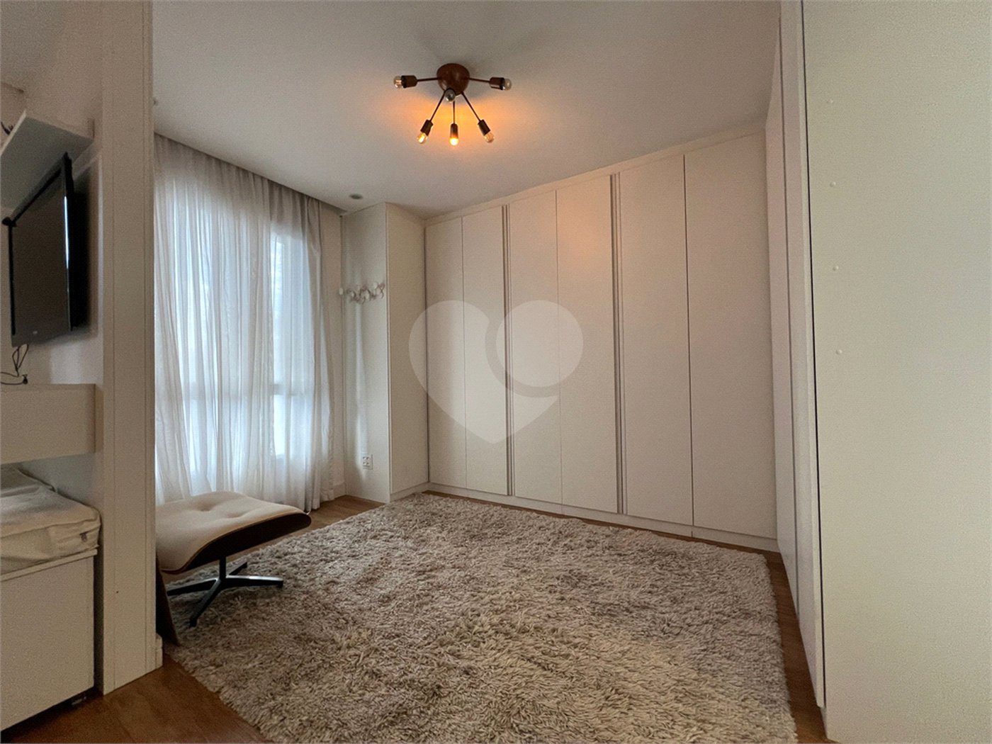Casa à venda com 4 quartos, sendo 3 suítes,  no condomínio Domus, São Paulo - SP