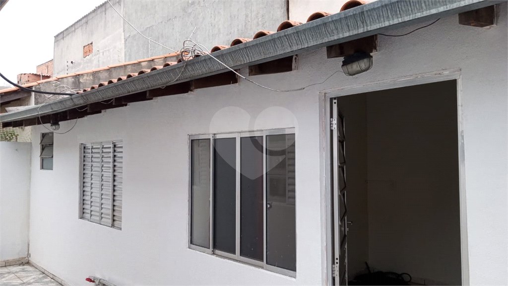 Casa à venda com 4 quartos, sendo 2 suítes,  no condomínio Villagio Colinas do Sol, Sorocaba - SP
